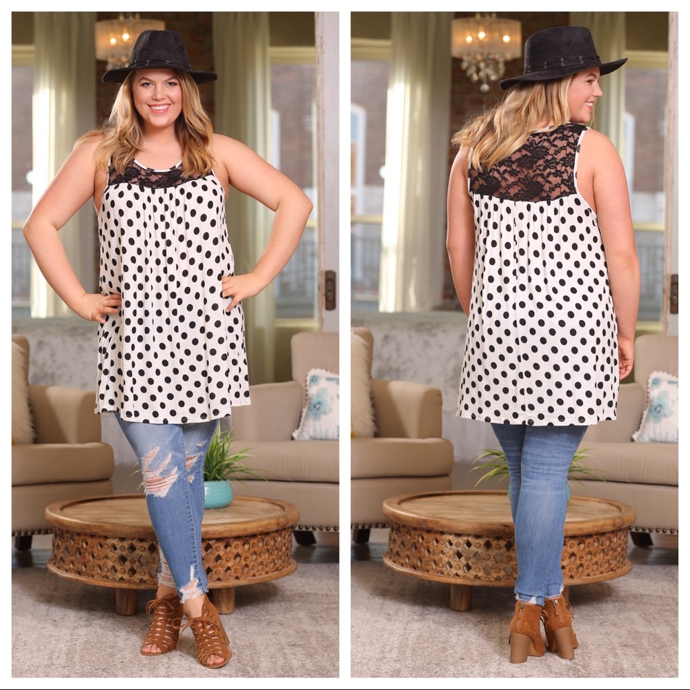 LAST ONE! Black & White Plus size lace tank top - Picture 3 of 3